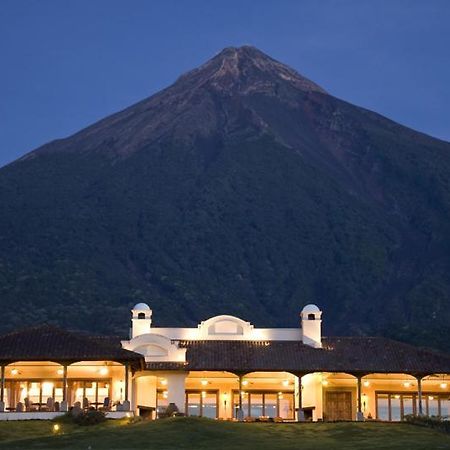 Hotel La Reunion Golf Resort And Residences Antigua Exterior photo