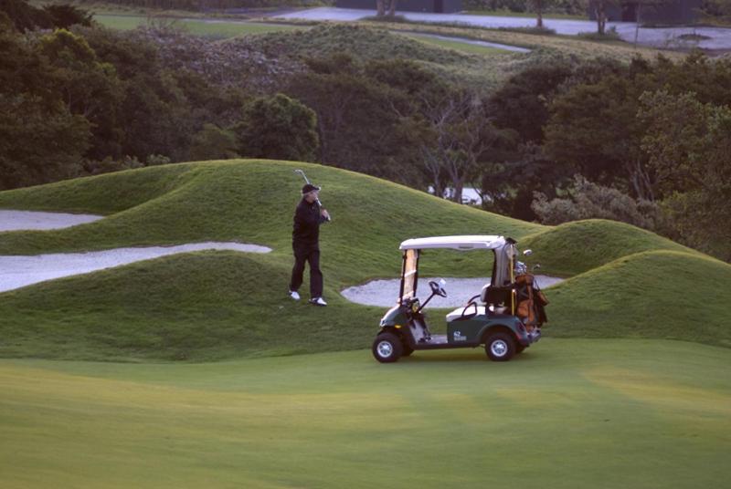 Hotel La Reunion Golf Resort And Residences Antigua Exterior photo